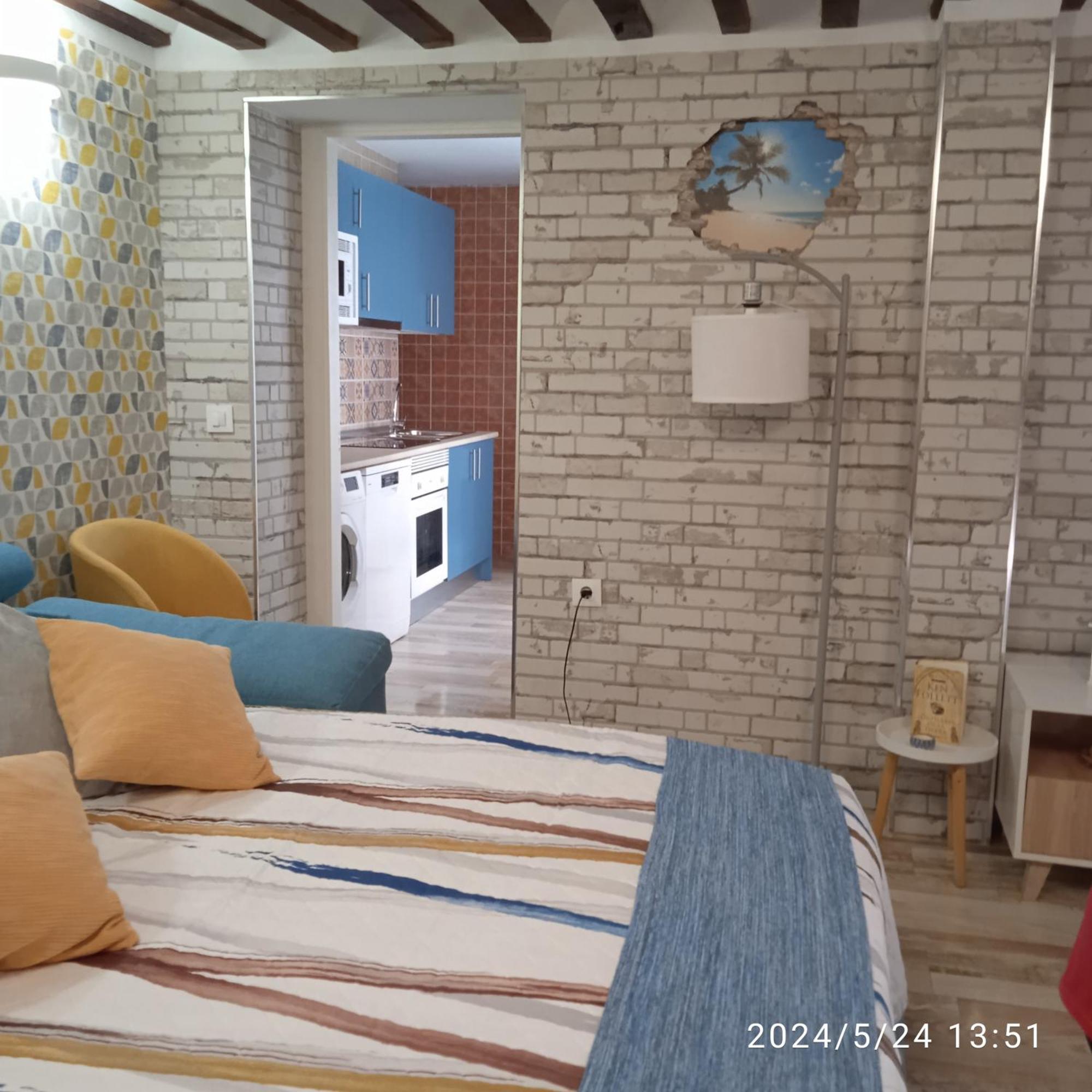 Apartamento Turistico El Empedrado De M&G Colmenar de Oreja Eksteriør billede